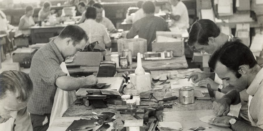 Handcrafted bags from Ubrique showing leather tradition